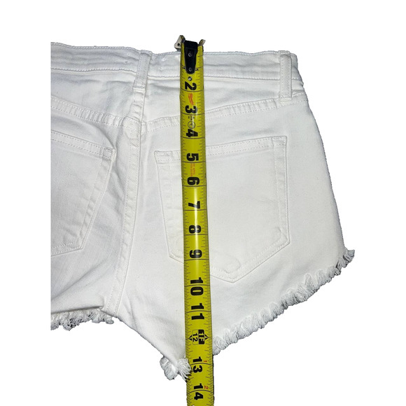 L'AGENCE High Rise Jean Shorts White Sz 23 A004713 - Picture 8 of 9